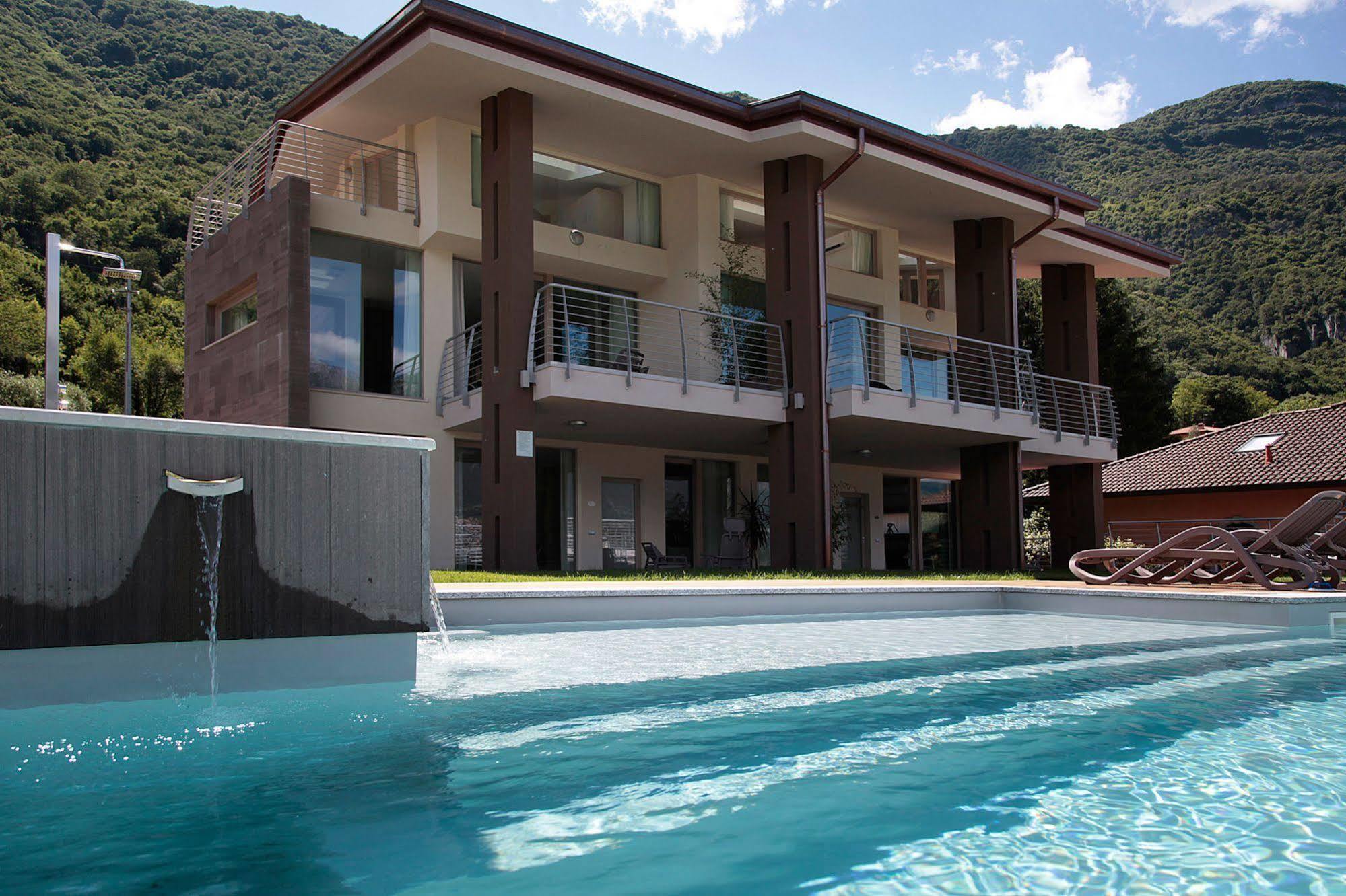 Bellagio Village Манделло-дель-Ларио Экстерьер фото